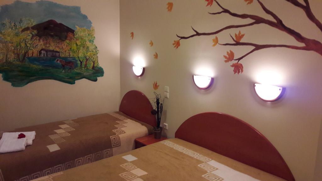 Artemis Hotel Karpenísion Екстериор снимка