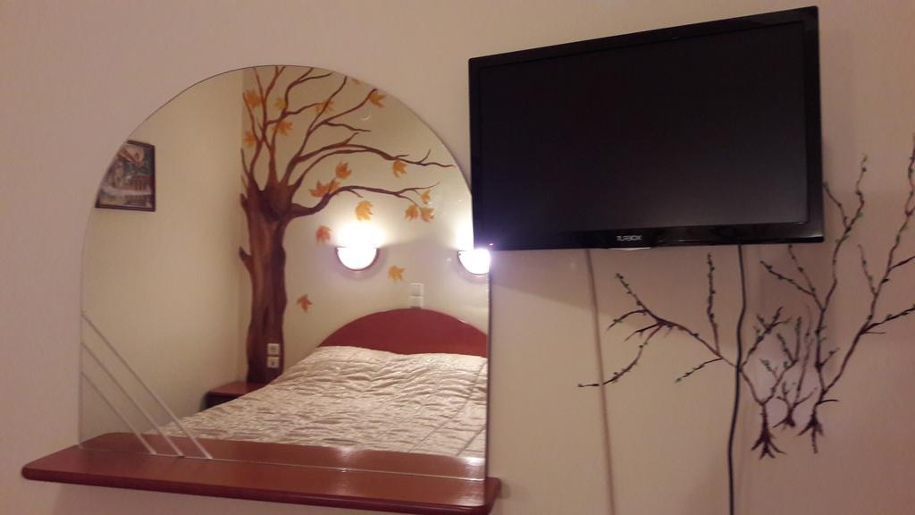 Artemis Hotel Karpenísion Екстериор снимка
