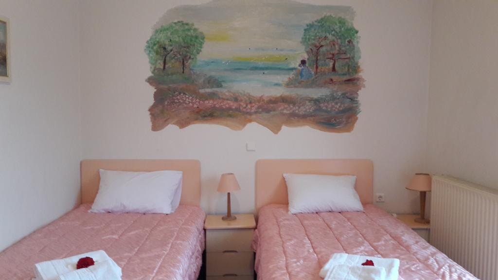 Artemis Hotel Karpenísion Екстериор снимка