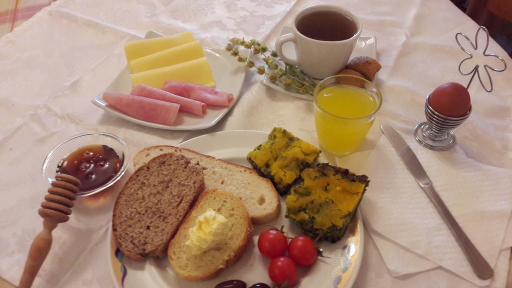 Artemis Hotel Karpenísion Екстериор снимка