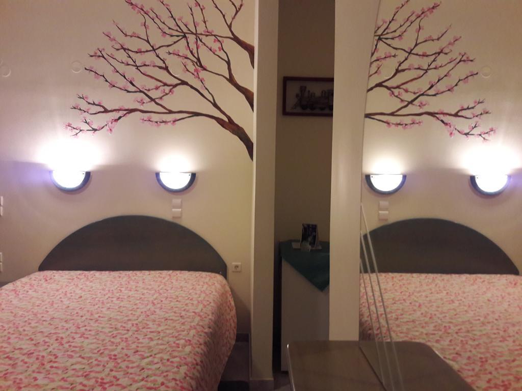 Artemis Hotel Karpenísion Екстериор снимка